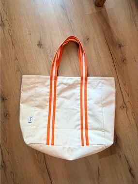 Ame & Lulu Hamptons Beach Tote Bag with Orange Striped Handles
